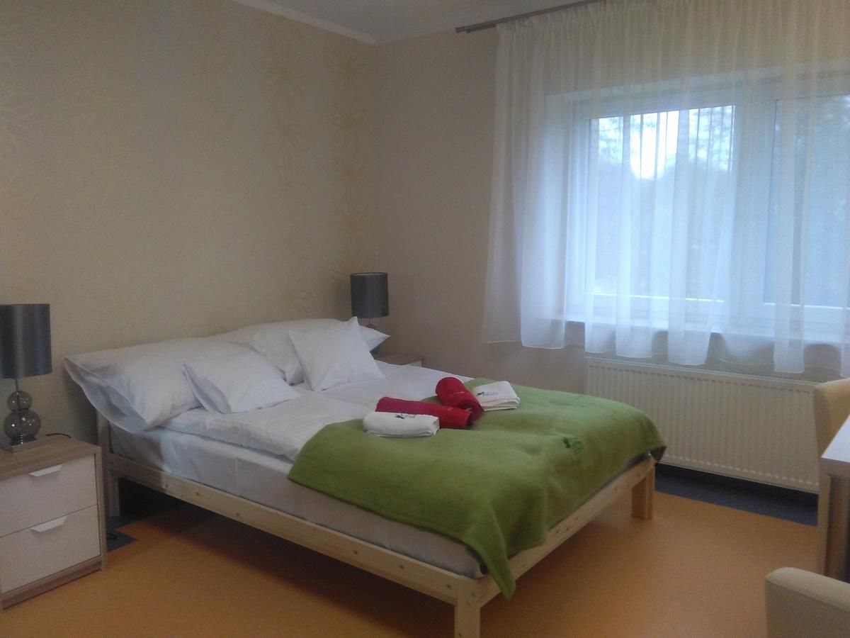 Отели типа «постель и завтрак» Dom Przy Parku Nałęczów Наленчув-19
